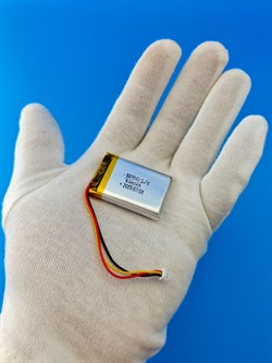 Аккумулятор 3.7v 680mAh 3pin 3 провода + разъем (фишка) коннектор 603040 Li-Pol универсальная аккумуляторная батарея 6x30x40 - фото 194912