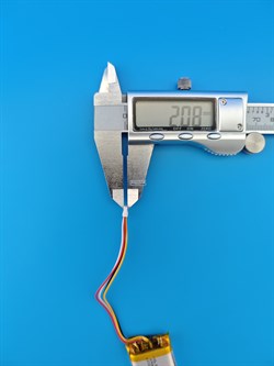 Аккумулятор 3.7v 690mAh 4pin 4 провода + разъем (фишка) коннектор 862633 Li-Pol универсальная аккумуляторная батарея 8.6x26x33 - фото 197154