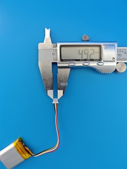 Аккумулятор 3.7v 690mAh 4pin 4 провода + разъем (фишка) коннектор 862633 Li-Pol универсальная аккумуляторная батарея 8.6x26x33 - фото 197156