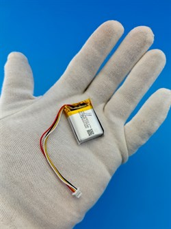 Аккумулятор 3.7v 690mAh 4pin 4 провода + разъем (фишка) коннектор 862633 Li-Pol универсальная аккумуляторная батарея 8.6x26x33 - фото 197163