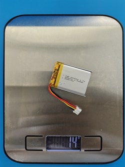Аккумулятор универсальный литий полимерный li-pol 3.7v вольт 3pin 3 провода с платой + коннектор (разъем фишка) 680mAh 603040 размеры батареи 6х30х40 - фото 208120