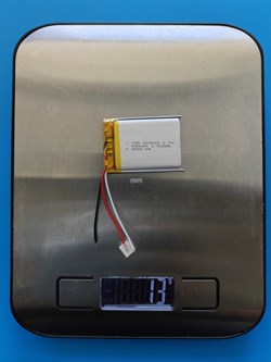 Аккумулятор универсальный литий полимерный li-pol 3.7v вольт 3pin 3 провода с платой 680mAh 603040 размеры батареи 6x30x40 - фото 208254