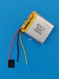 Аккумулятор универсальный литий полимерный li-pol 3.7v вольт 3pin 3 провода с платой 380mAh 602730 размеры батареи 6x27x30 - фото 208317