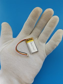 Аккумулятор универсальный литий полимерный li-pol 3.7v вольт 3pin 3 провода с платой + коннектор (разъем фишка) 450mAh 602035 размеры батареи 6х20х35 - фото 208418