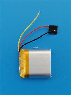 Аккумулятор универсальный литий полимерный li-pol 3.7v вольт 3pin 3 провода с платой 900mAh 902830 размеры батареи 9x28x30 - фото 208466