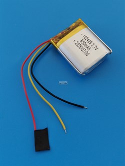Аккумулятор универсальный литий полимерный li-pol 3.7v вольт 3pin 3 провода с платой 650mAh 102429 размеры батареи 10x24x29 - фото 208498