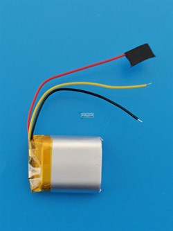 Аккумулятор универсальный литий полимерный li-pol 3.7v вольт 3pin 3 провода с платой 650mAh 102429 размеры батареи 10x24x29 - фото 208501