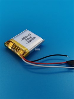 Аккумулятор универсальный литий полимерный li-pol 3.7v вольт 3pin 3 провода с платой 600mAh 802530 082530 размеры батареи 8x25x30 - фото 209408