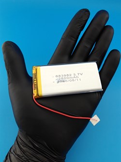 Аккумулятор универсальный литий полимерный li-pol 3.7v вольт 2pin 2 провода с платой 2800mAh 683982 размеры батареи 6.8x39x82 - фото 209556